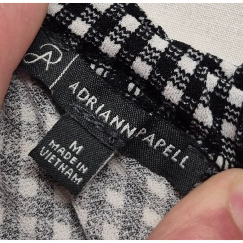 Adrianna Papell women black/white check Halter-Top Shirt Med. keyhole high neck - Picture 5 of 15